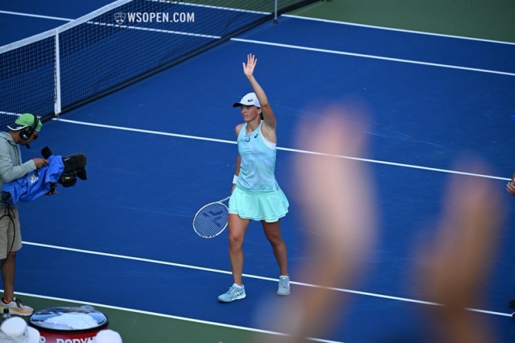 提前锁定资 提前锁定资