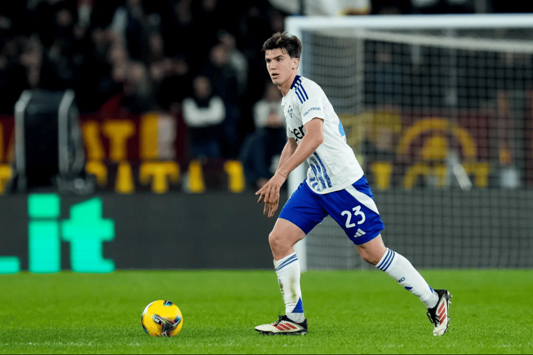 稳固后防是 稳固后防是