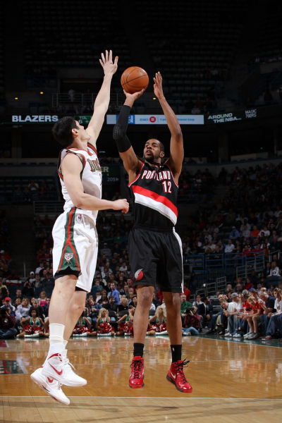 业利益左右 业利益左右